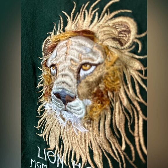 Vintage MGM Grand 3-D Lion T-Shirt 1997 Extremely Rare - Picture 2 of 7